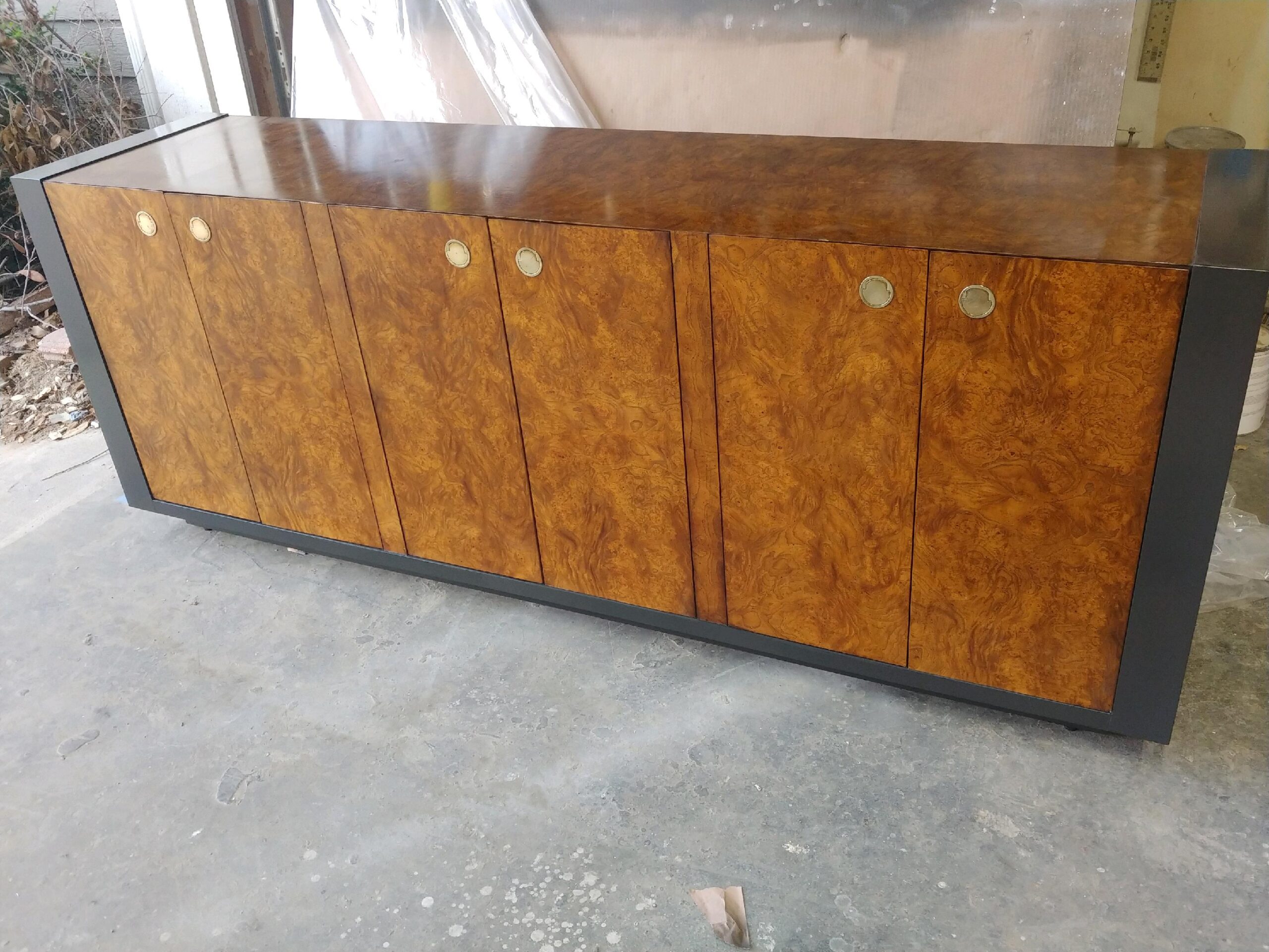 Burl wood credenza finished detail